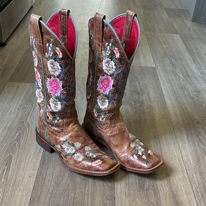 Macie Bean Brown Floral Embroidered Boots